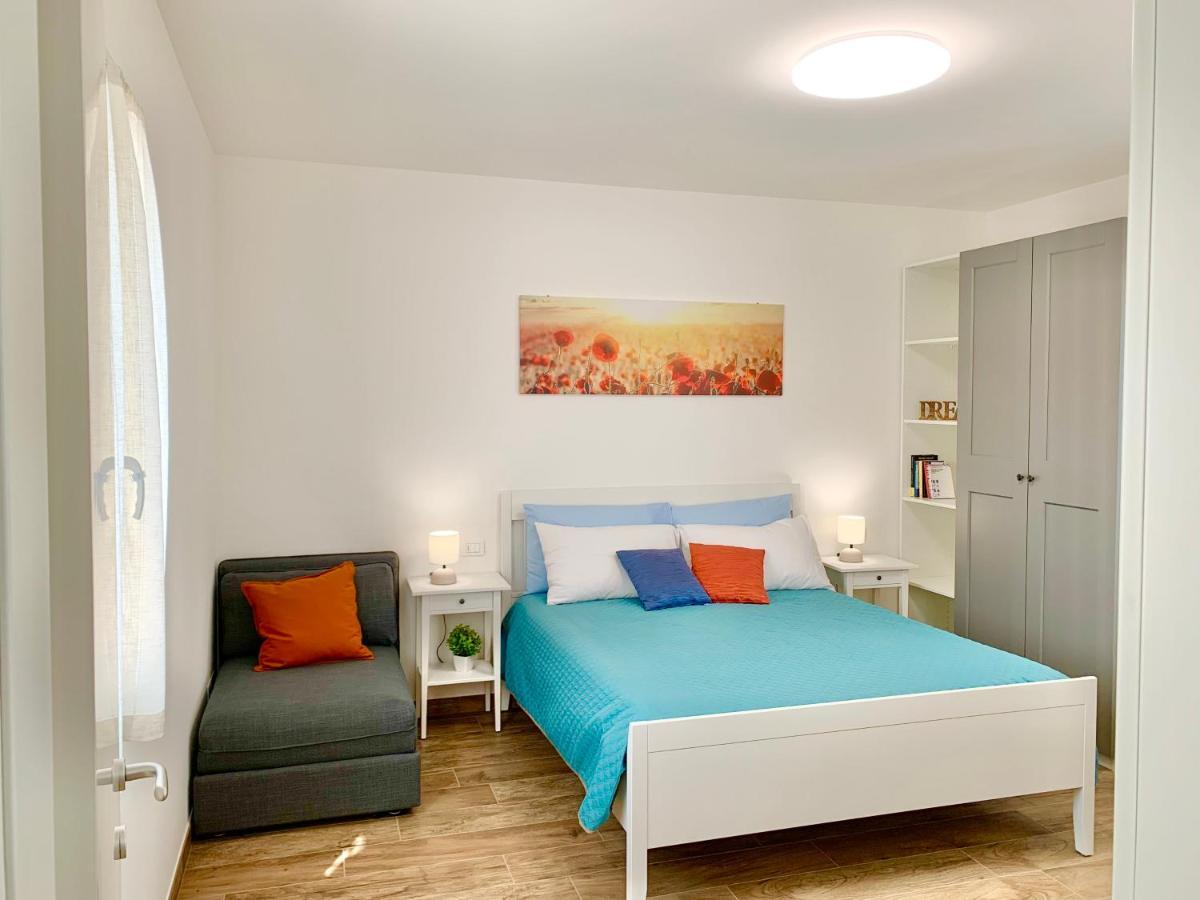 Casa Vacanze Con Vista Mare E Giardino - Amanecer Marzocca di Senigallia Exterior photo